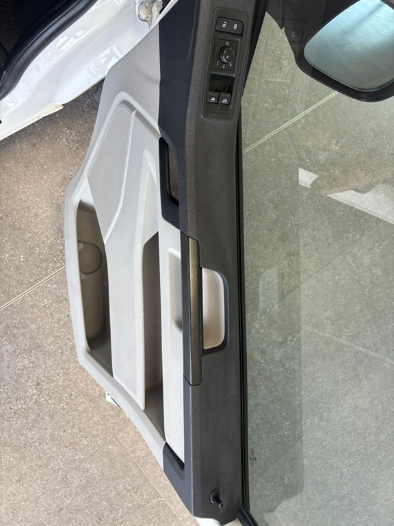 VOLKSWAGEN T6 T6 KOMBI 2.0 TDi DSG 103kw (TRENDLINE) - 16