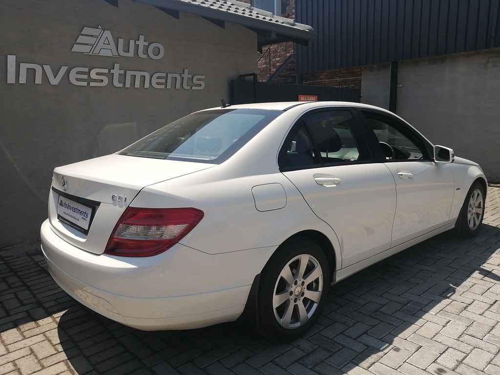 MERCEDES-BENZ C CLASS SEDAN C180 CGI BE CLASSIC